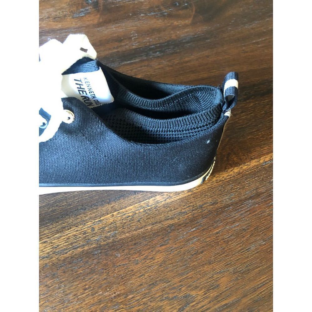 Kenneth Cole “The Run” ladies sneaker - Picture 4 of 6